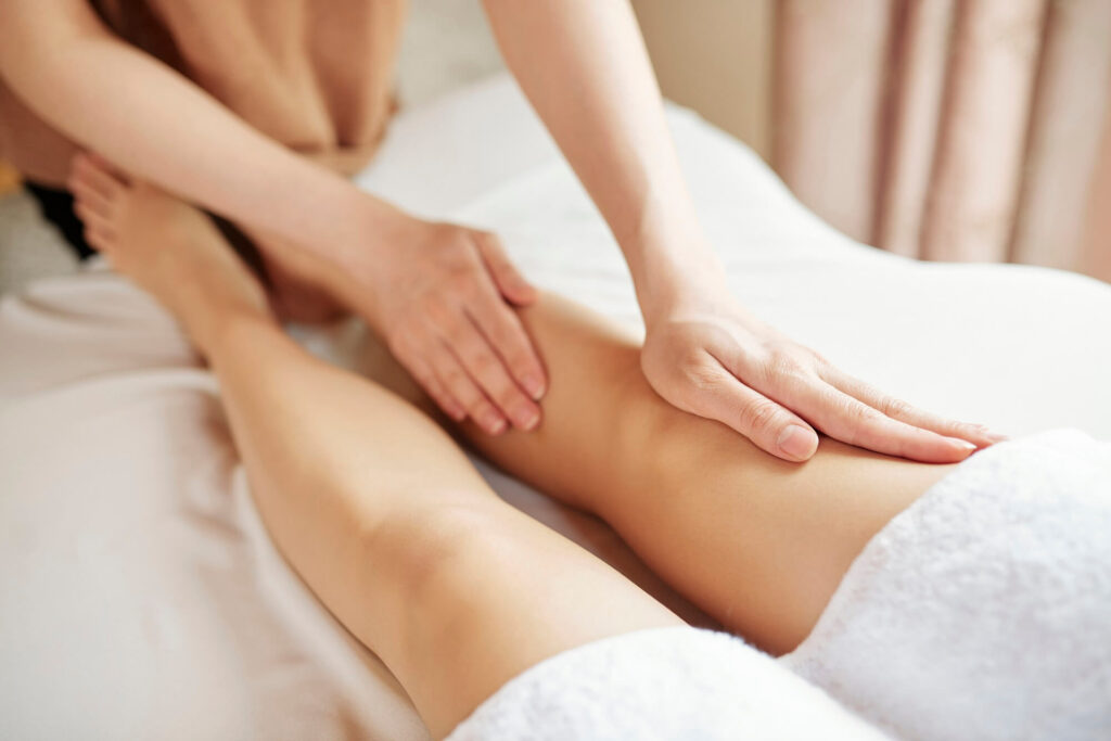Massage jambes lourdes